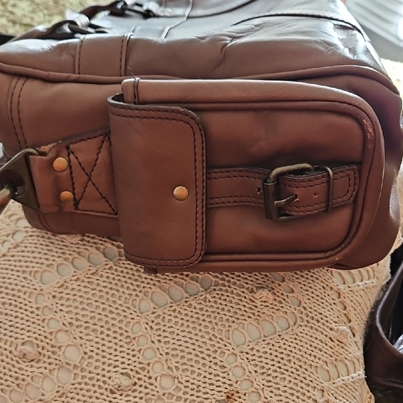 Buffalo Jackson Brown Leather SATCHEL/ Briefcase with Metal Accents - Picture 5 of 10